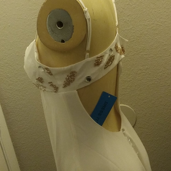 White Embellished Evening / Special Occasion - Picture 2 of 12